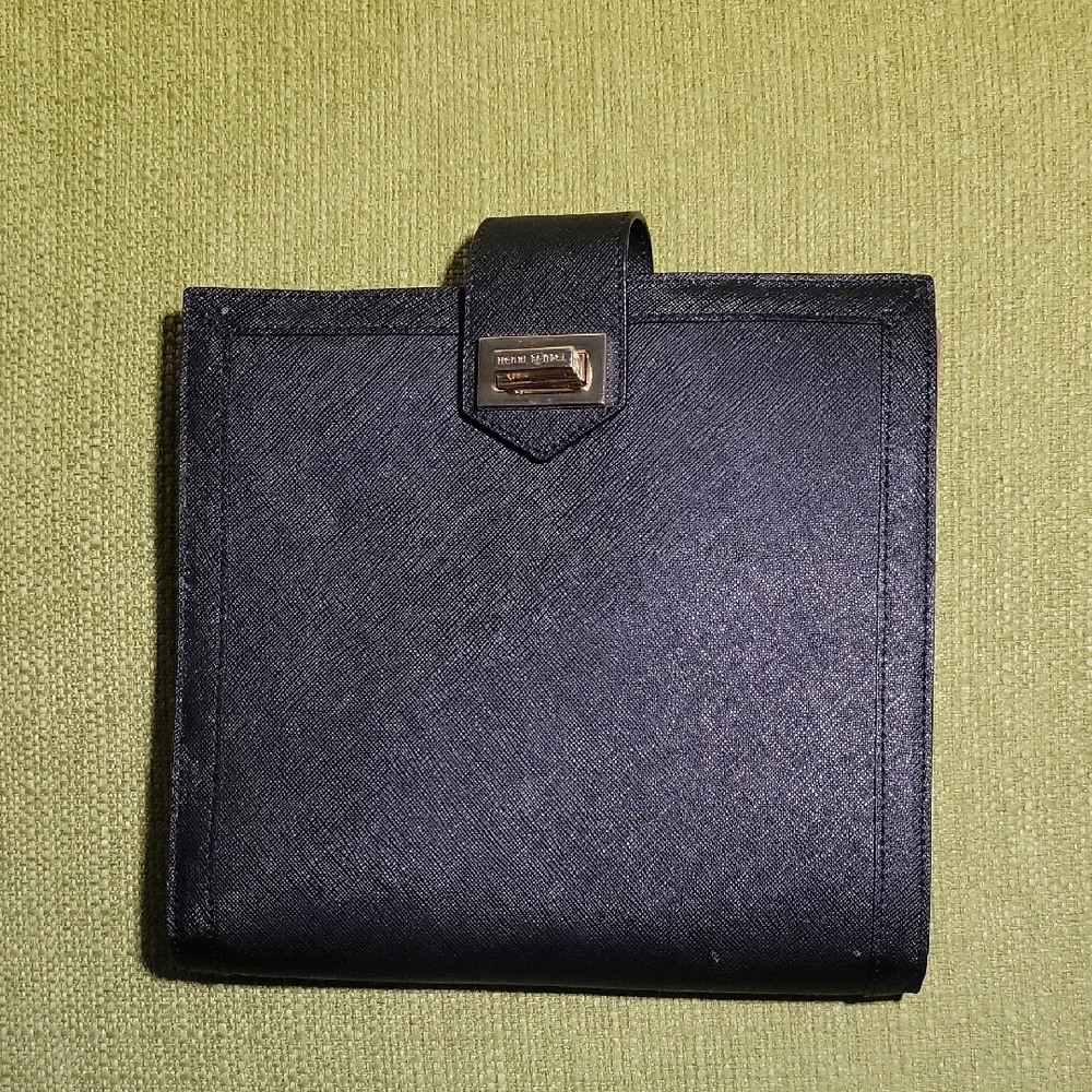 Henri Bendel Traveling Jewery Organizer .